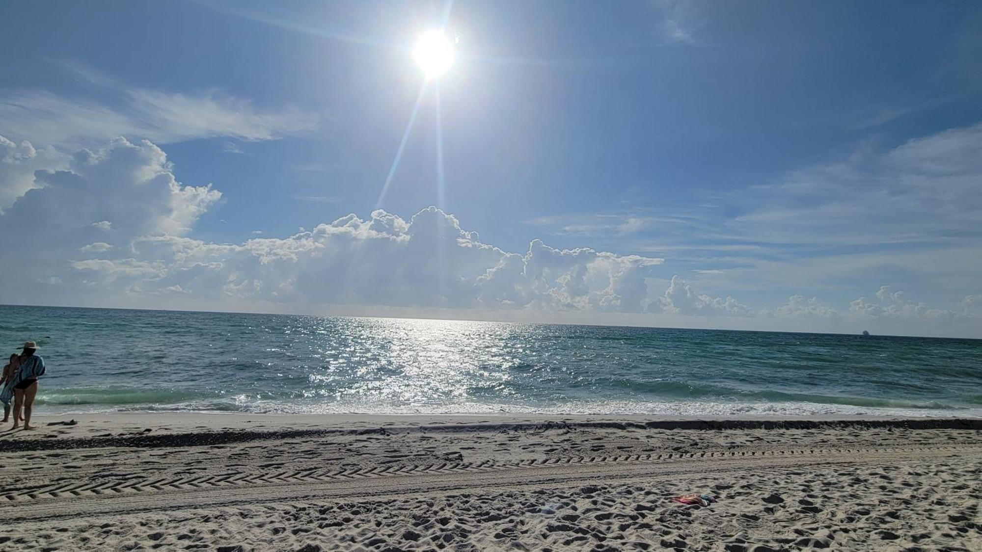 2 Bedroom 2 Bath Beachfront Condo On Miami Beach Millionaire Row Exteriér fotografie