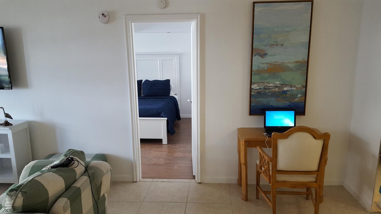 2 Bedroom 2 Bath Beachfront Condo On Miami Beach Millionaire Row Exteriér fotografie