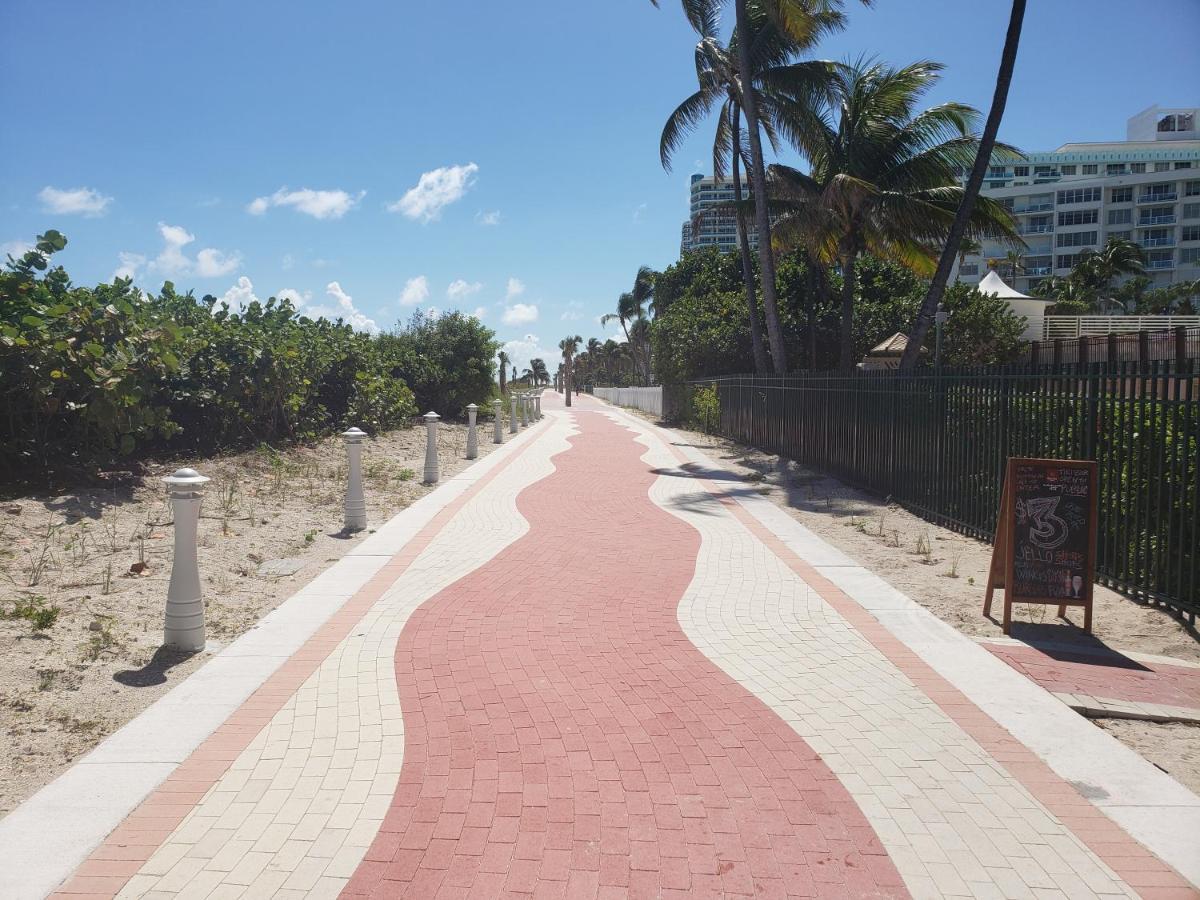 2 Bedroom 2 Bath Beachfront Condo On Miami Beach Millionaire Row Exteriér fotografie